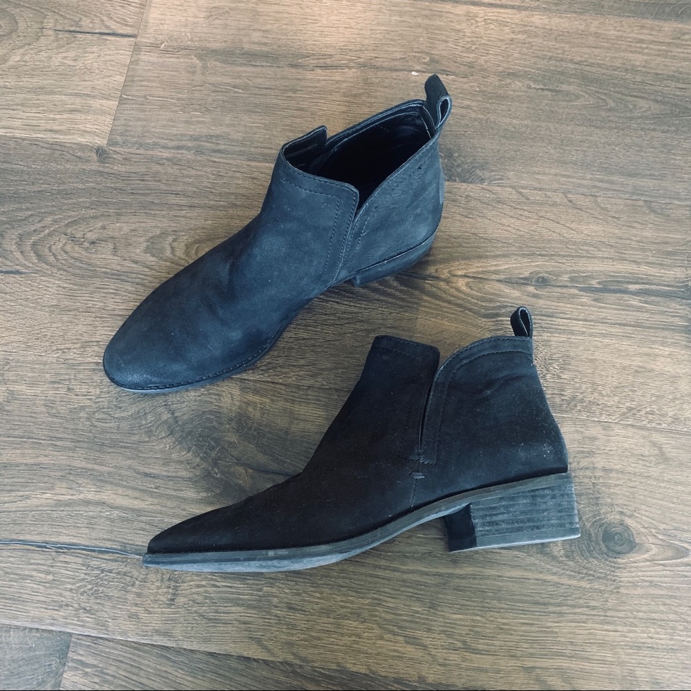 DV Ankle Boots